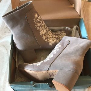 Toms Embroidered Booties